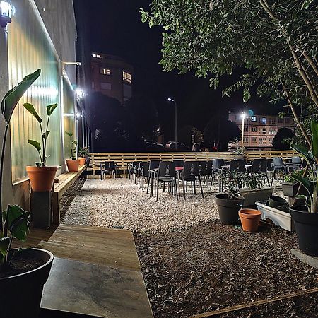 Cruce De Caminos Arzua Hostel ภายนอก รูปภาพ